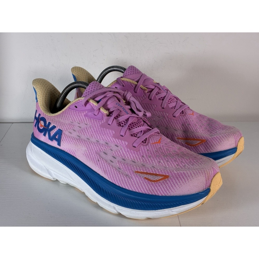Hoka One One Clifton 9 Wide Shoes Womens Size 10 Pink Running Sneakers 1127896